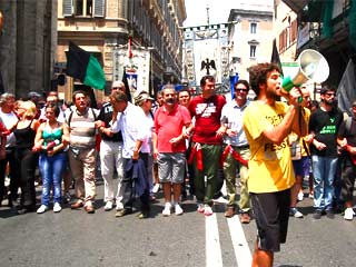 07 Lug 10 | Cronaca | Gli Aquilani manifestano a Roma